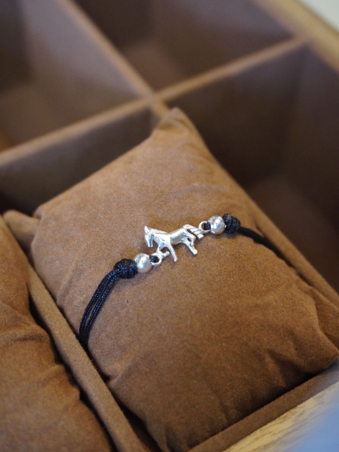 Pulseras con caballo mini